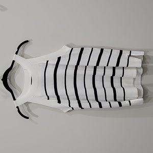 Banana Republic Sleeveless Sweater Size Large